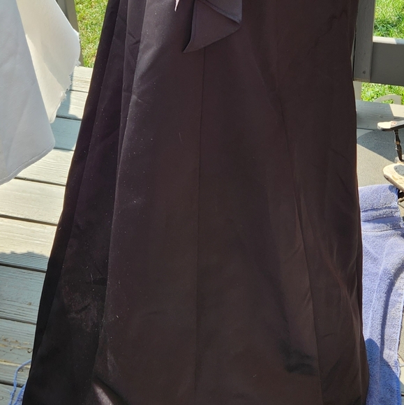 Black evening gown size 8 - Picture 7 of 16